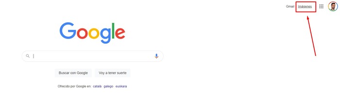 ¿Dónde est<e:1>“buscar por imagen de Google”?